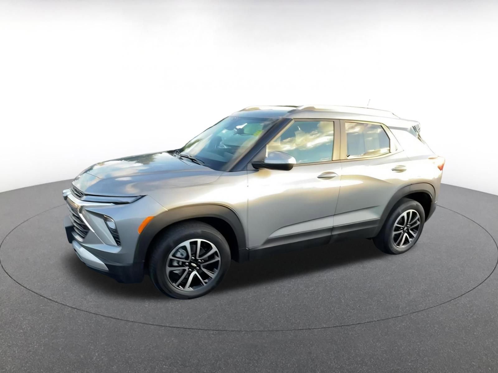 Thumbnail: 2025 Chevrolet TrailBlazer - 8