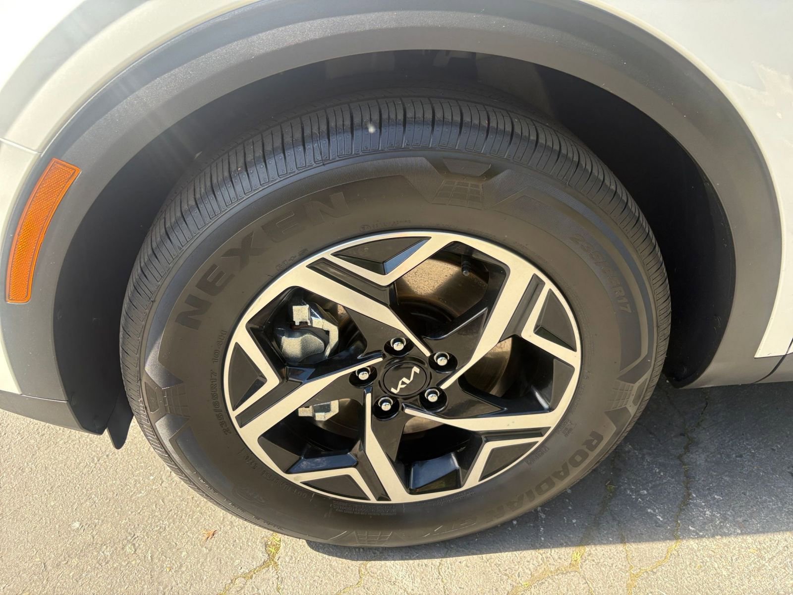 Thumbnail: 2025 Kia Sportage - 28