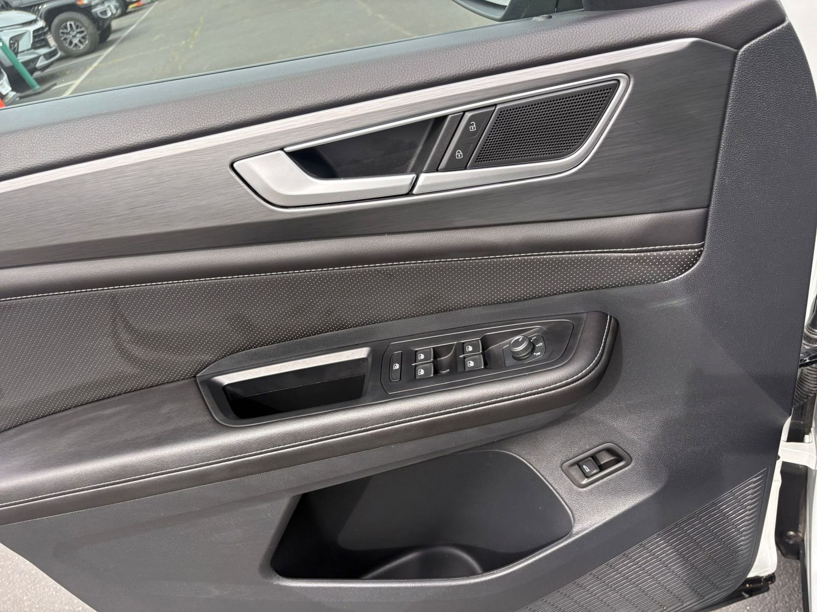 Thumbnail: 2025 Volkswagen Atlas - 18