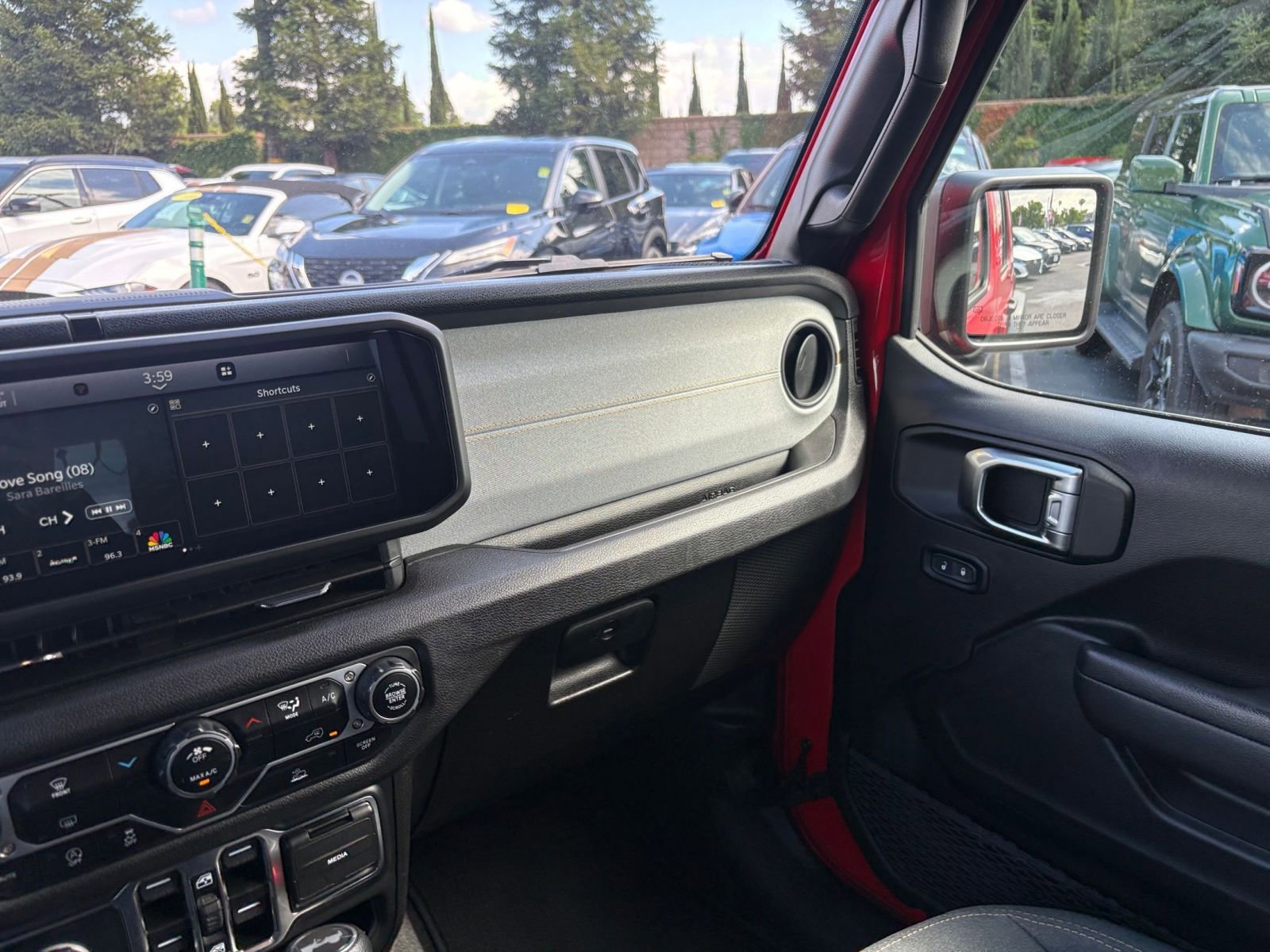 Thumbnail: 2025 Jeep Wrangler - 34