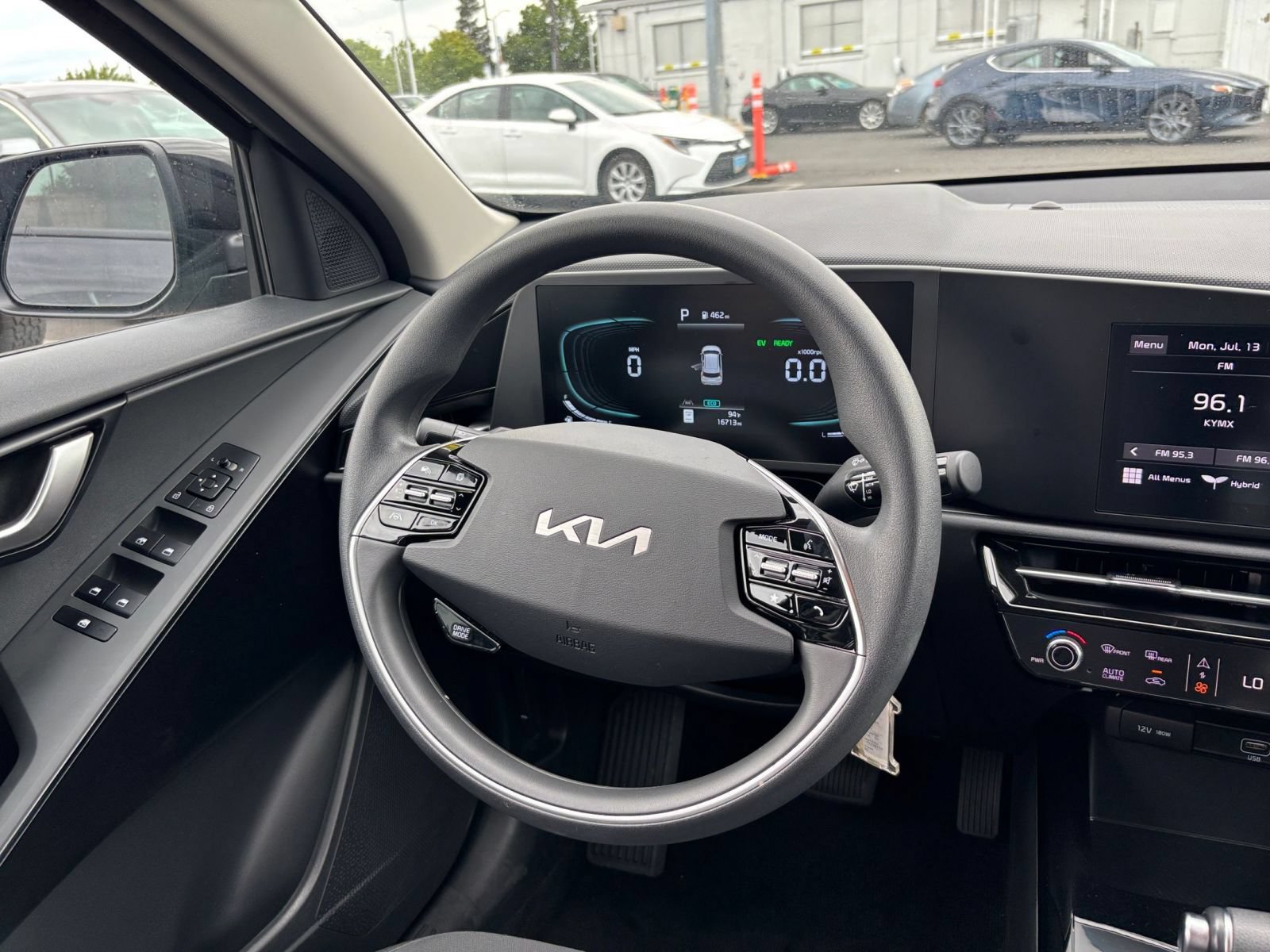 Thumbnail: 2026 Kia Niro - 32