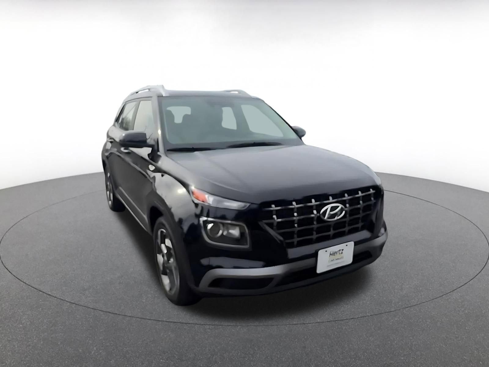 Thumbnail: 2025 Hyundai Venue - 3