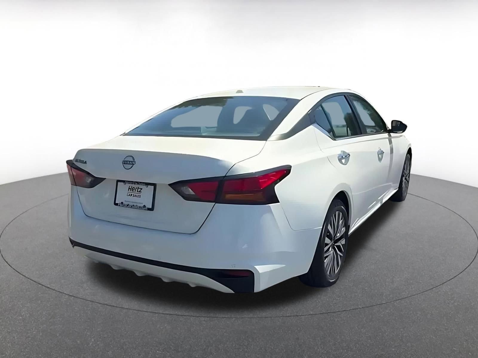 Thumbnail: 2025 Nissan Altima - 14