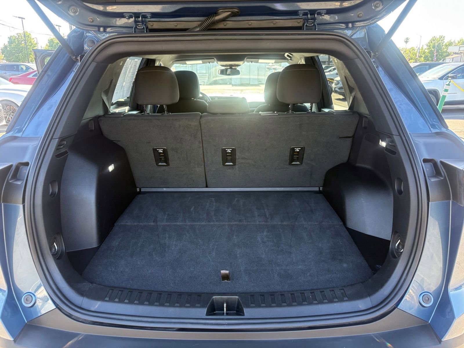 Thumbnail: 2025 Chevrolet Equinox - 32