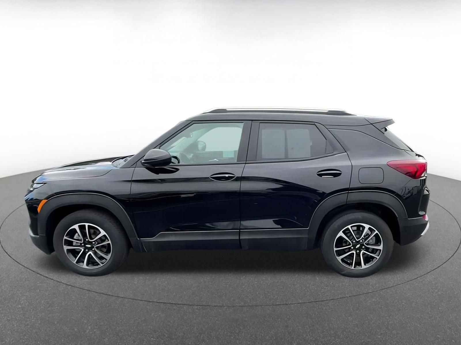 Thumbnail: 2025 Chevrolet TrailBlazer - 9