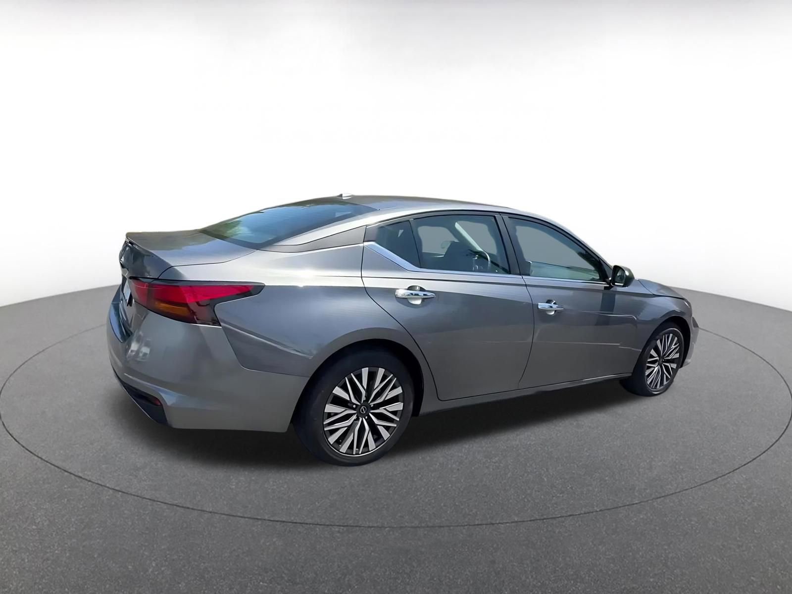 Thumbnail: 2025 Nissan Altima - 15