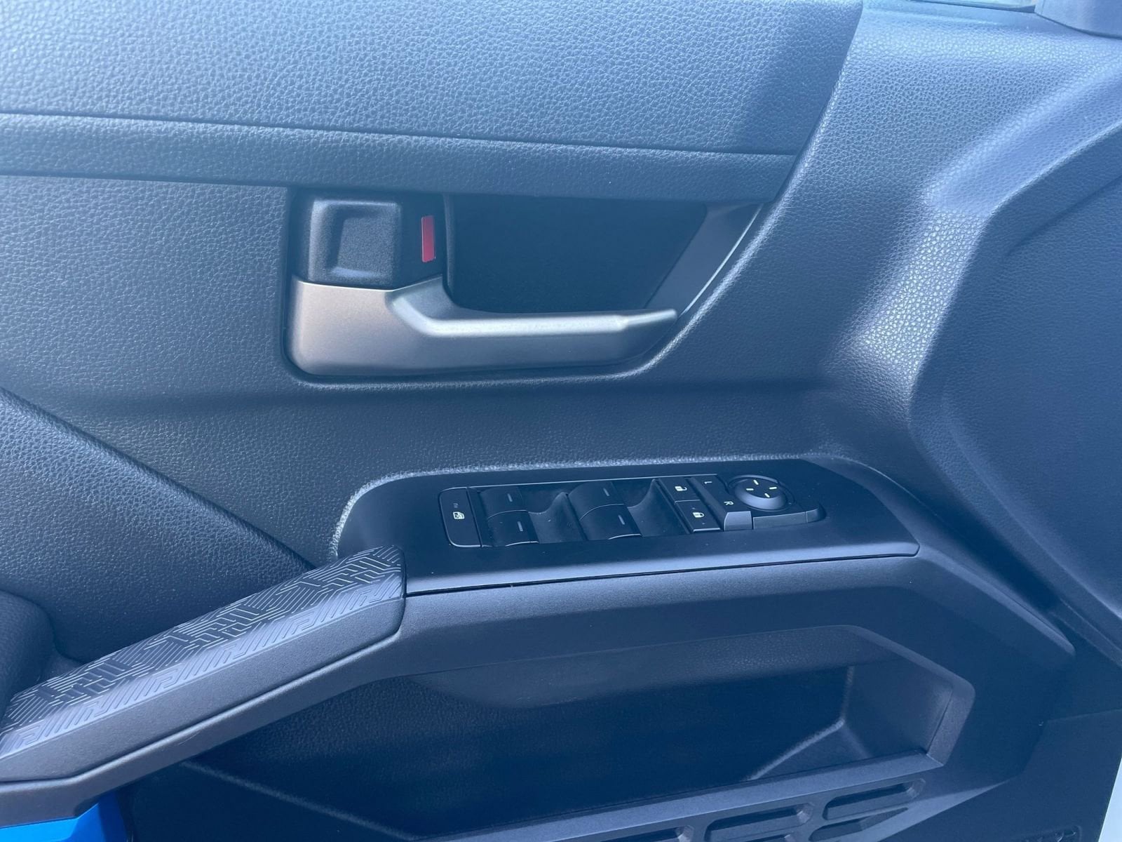 Thumbnail: 2025 Toyota Tacoma - 20