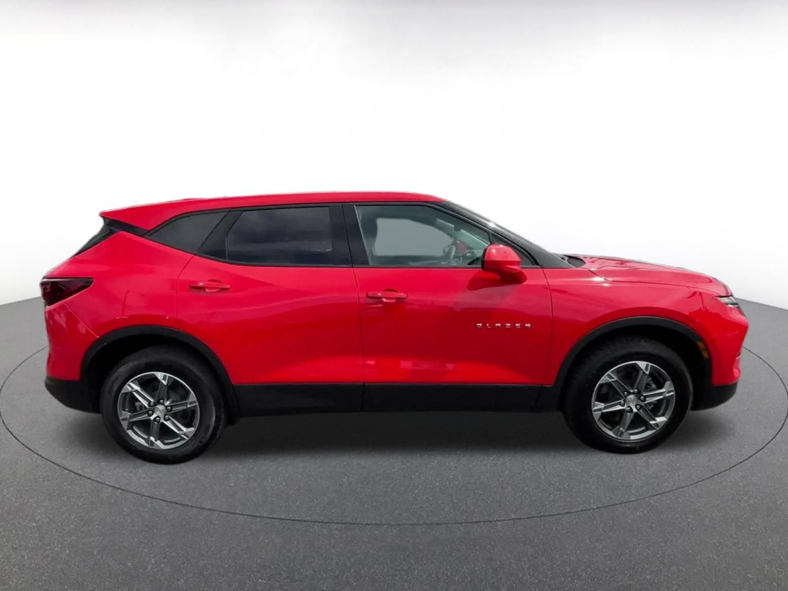 Thumbnail: 2026 Chevrolet Blazer - 15