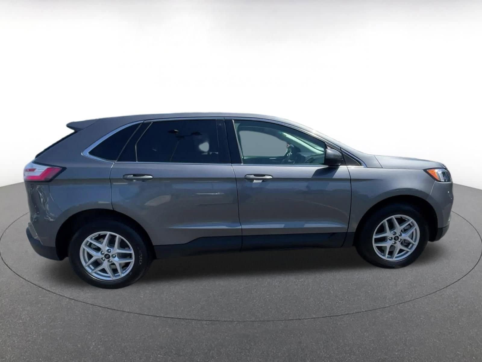 Thumbnail: 2023 Ford Edge - 16