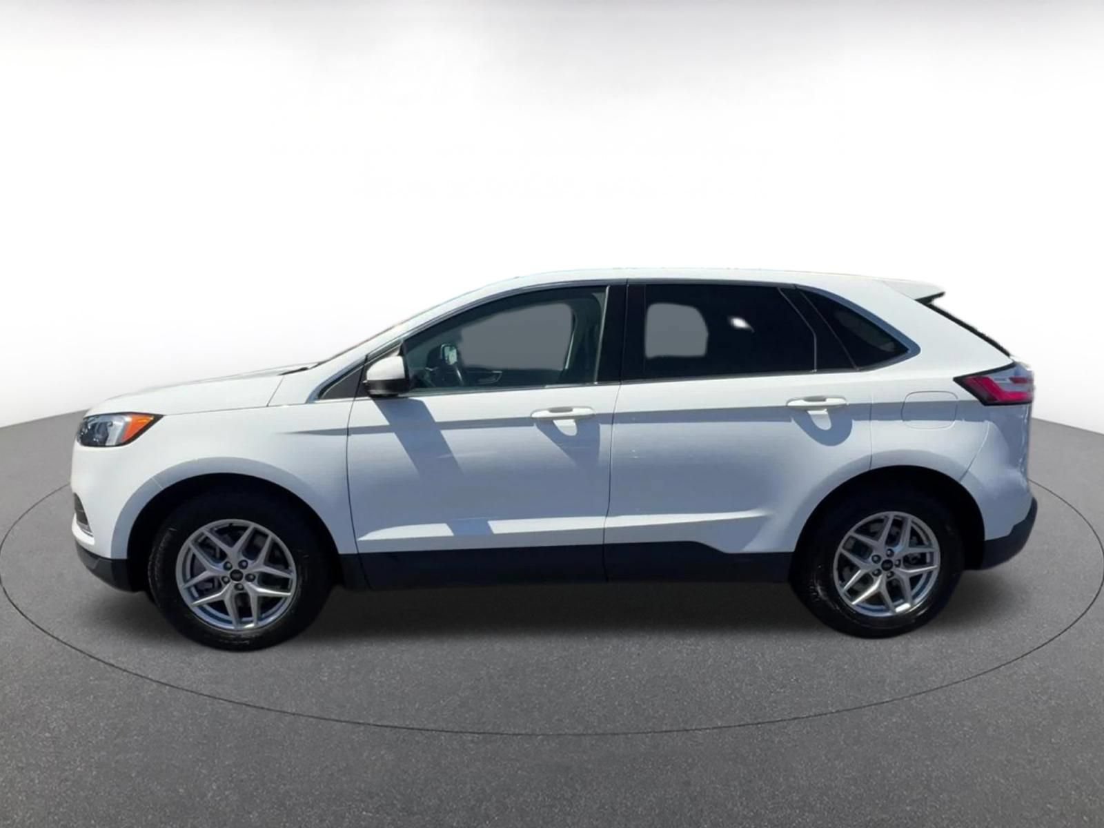 Thumbnail: 2024 Ford Edge - 9