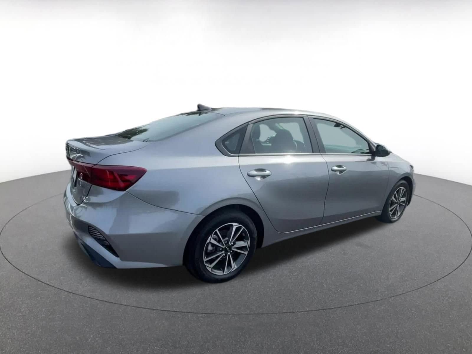 2024 Kia Forte LXS 15