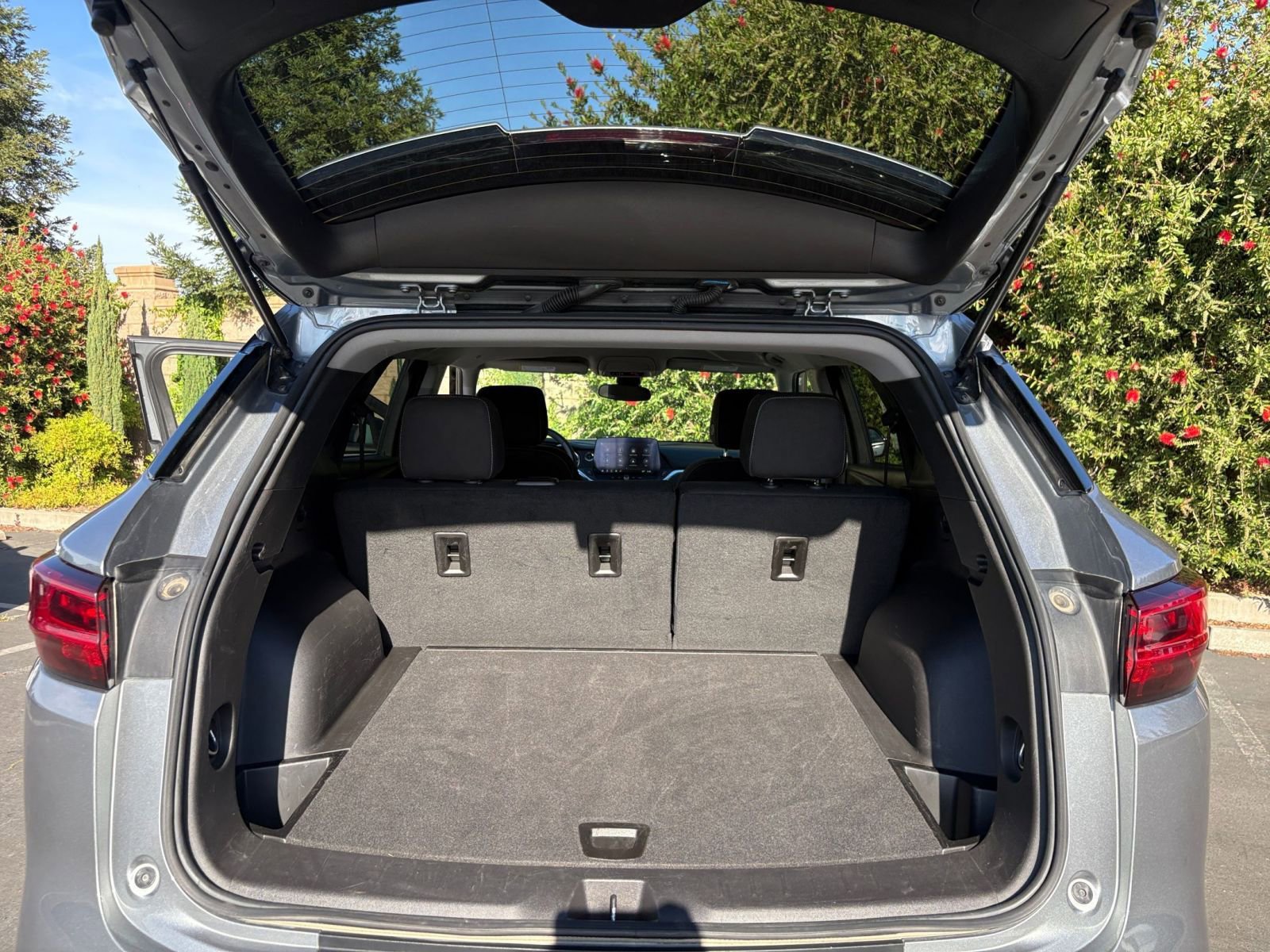 Thumbnail: 2025 Chevrolet Blazer - 33