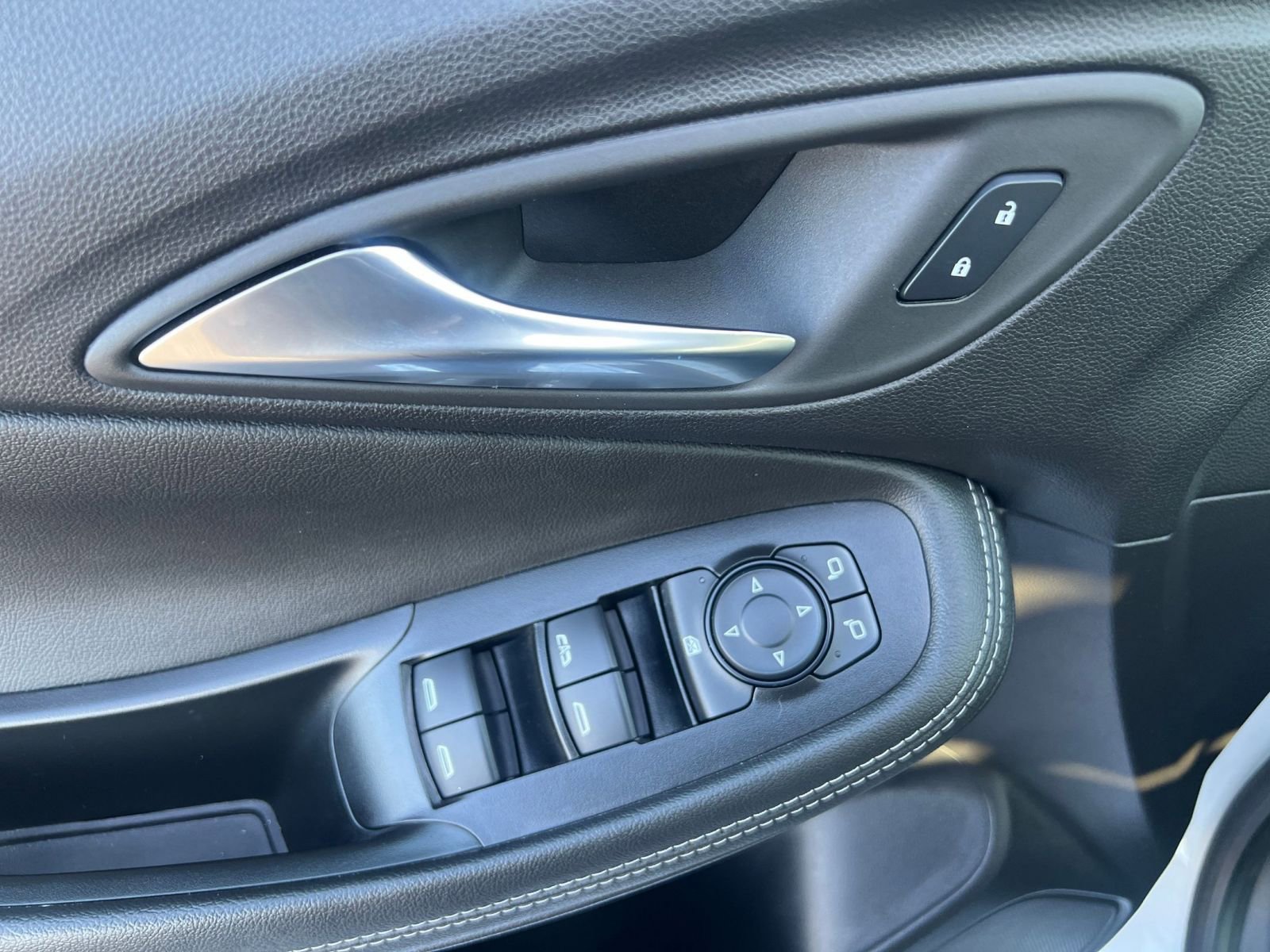 Thumbnail: 2025 Buick Encore GX - 20