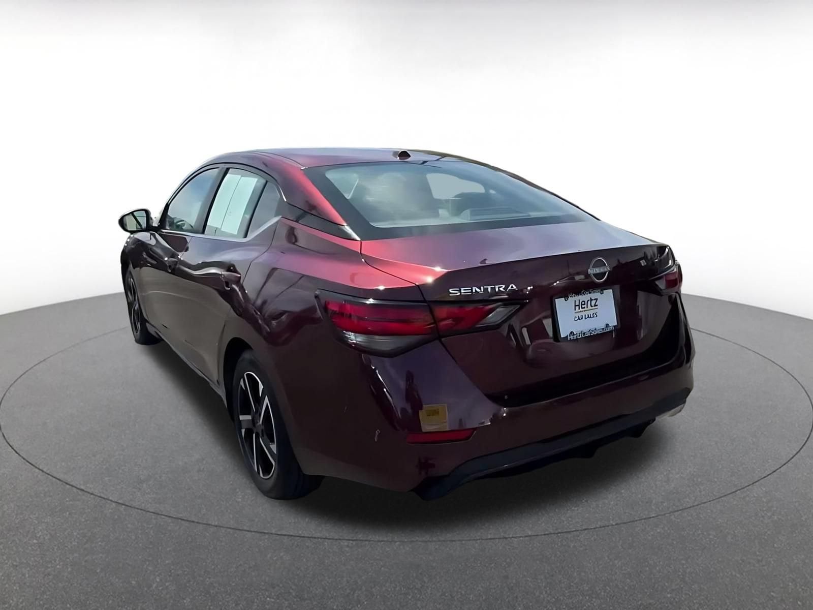 Thumbnail: 2025 Nissan Sentra - 10