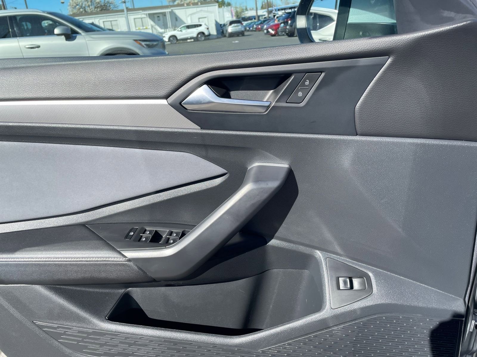 Thumbnail: 2025 Volkswagen Jetta - 18