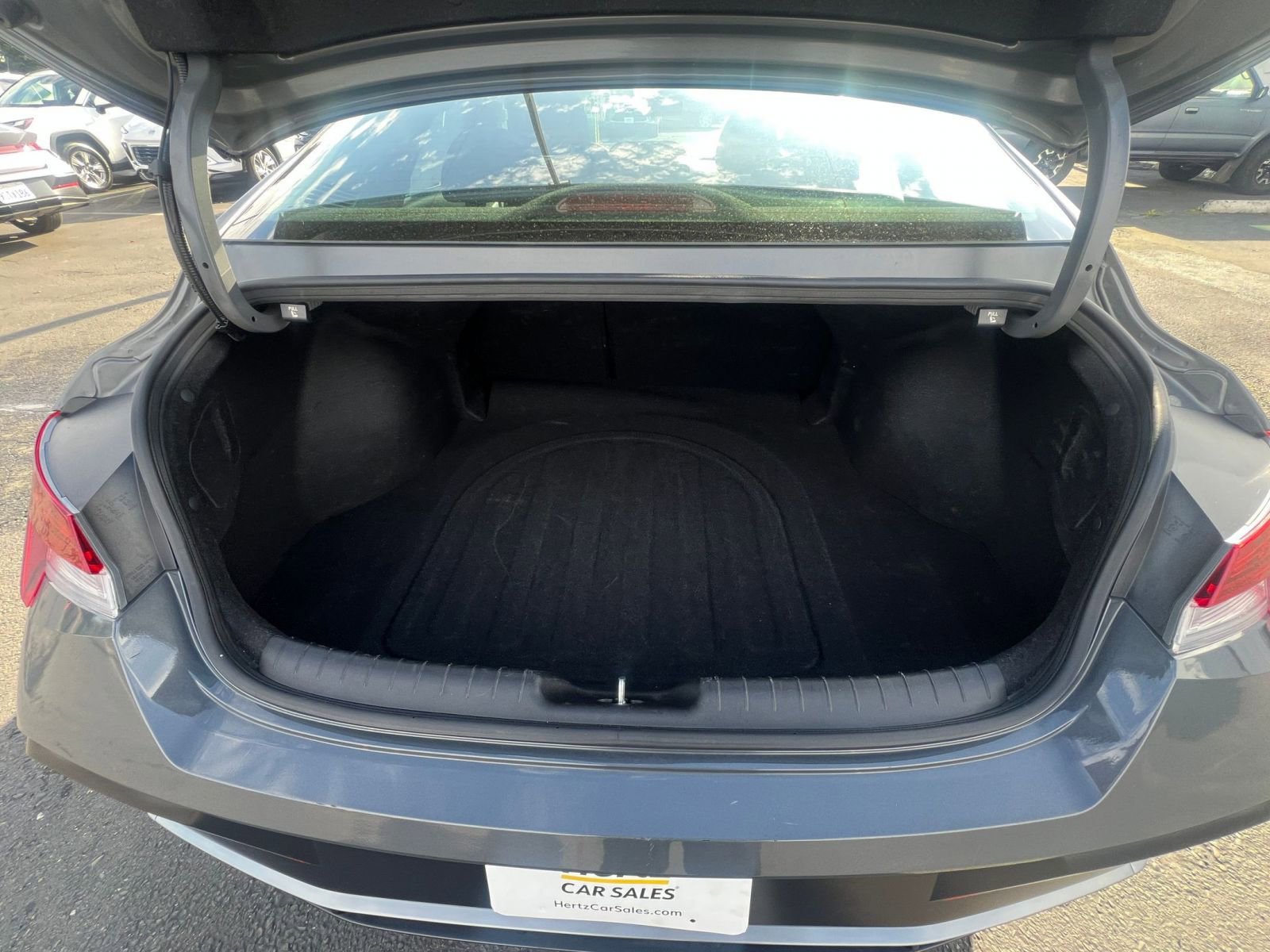 Thumbnail: 2025 Hyundai Elantra - 31