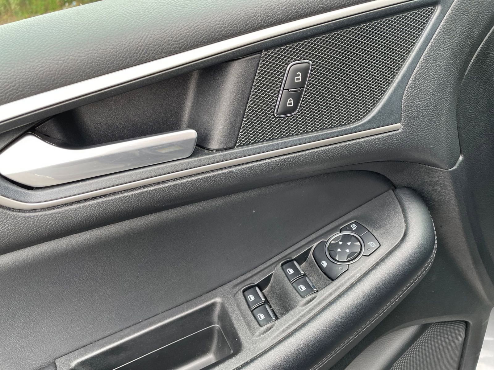 2024 Ford Edge SEL 18