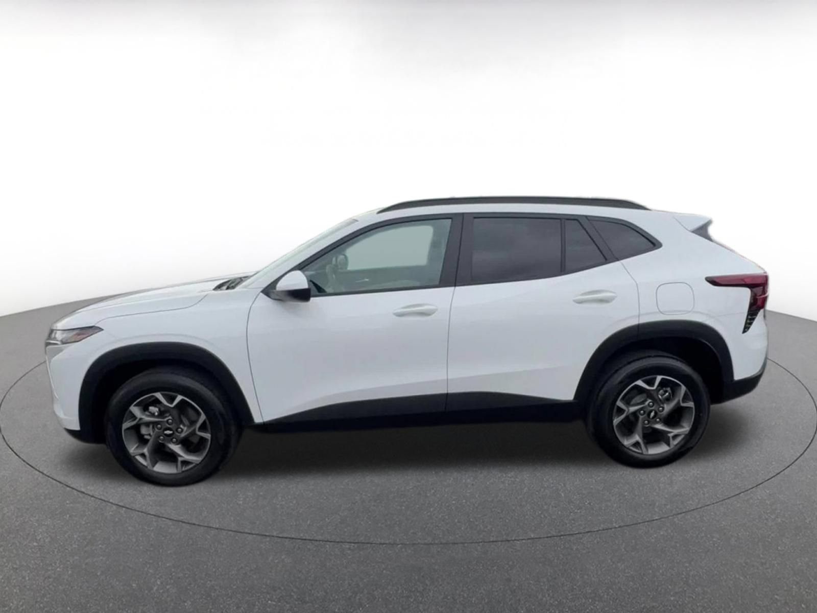 Thumbnail: 2025 Chevrolet Trax - 9