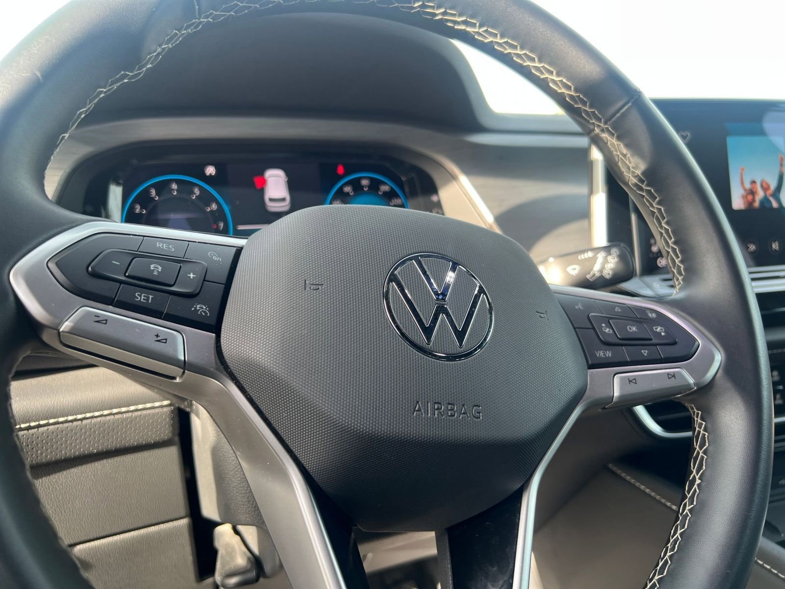 Thumbnail: 2025 Volkswagen Atlas - 28