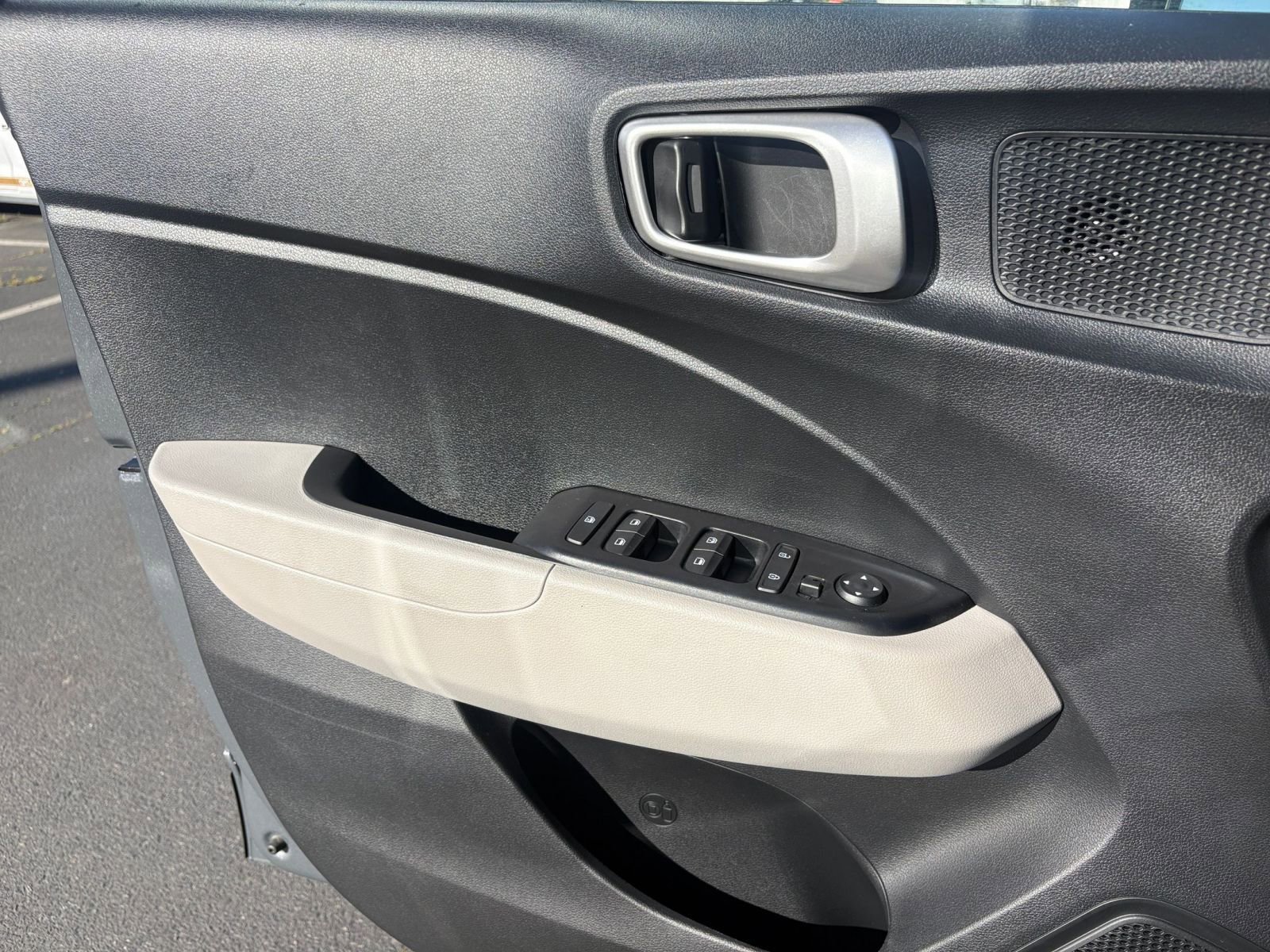 Thumbnail: 2025 Hyundai Venue - 18