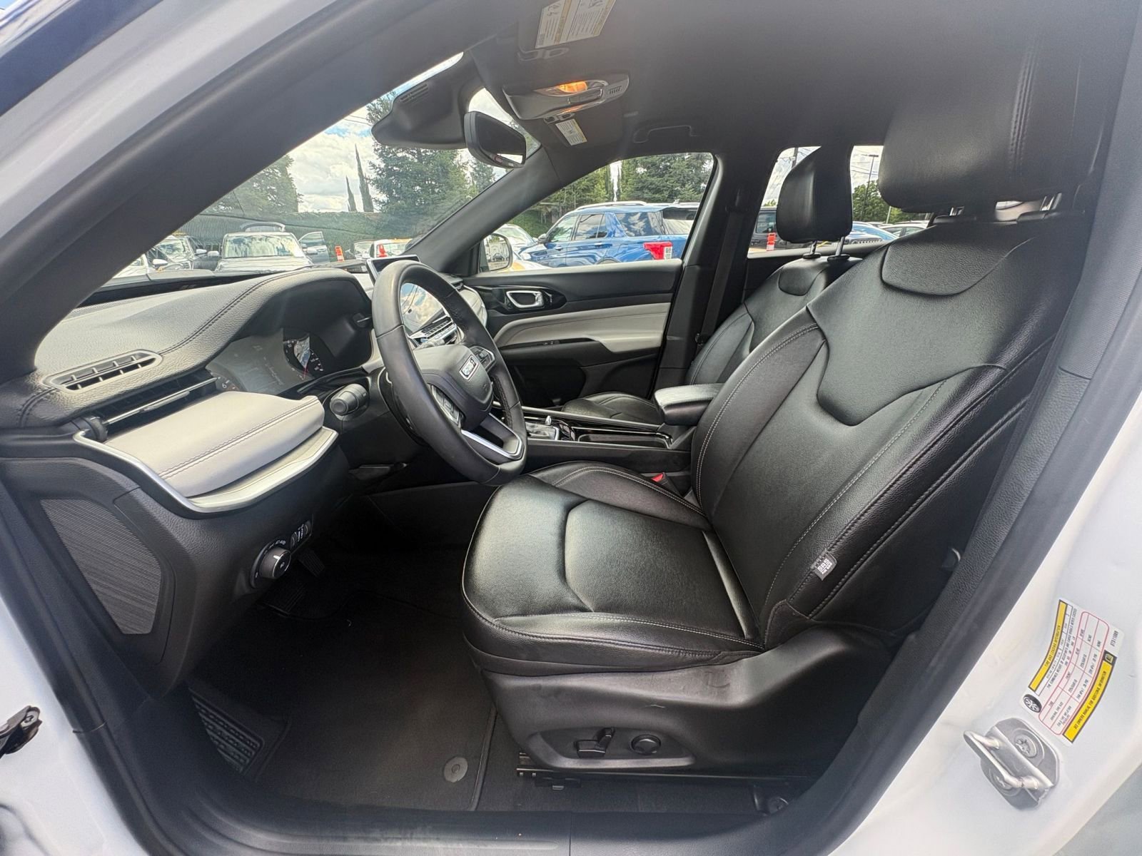 Thumbnail: 2025 Jeep Compass - 28