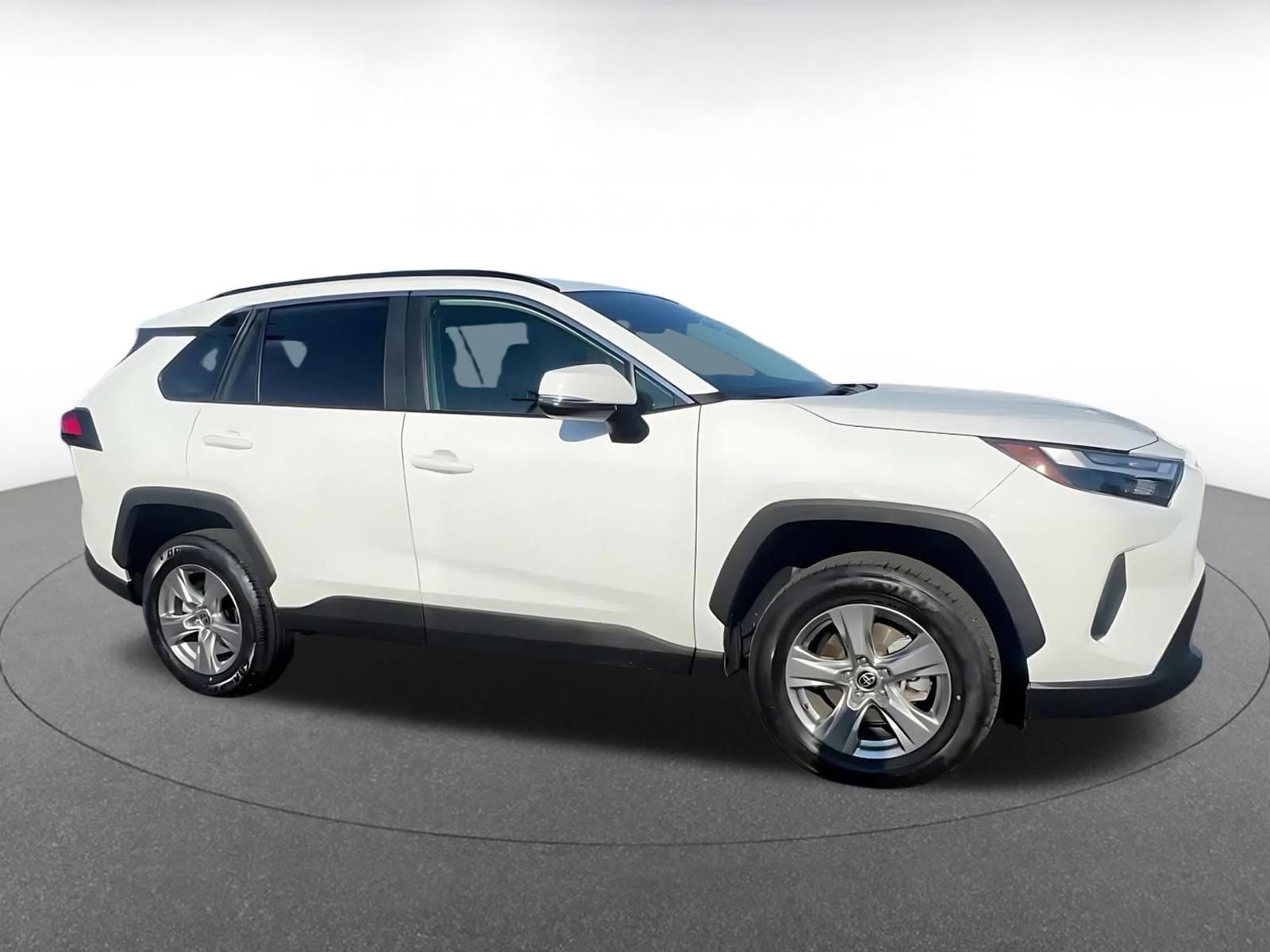 Thumbnail: 2025 Toyota RAV4 - 16