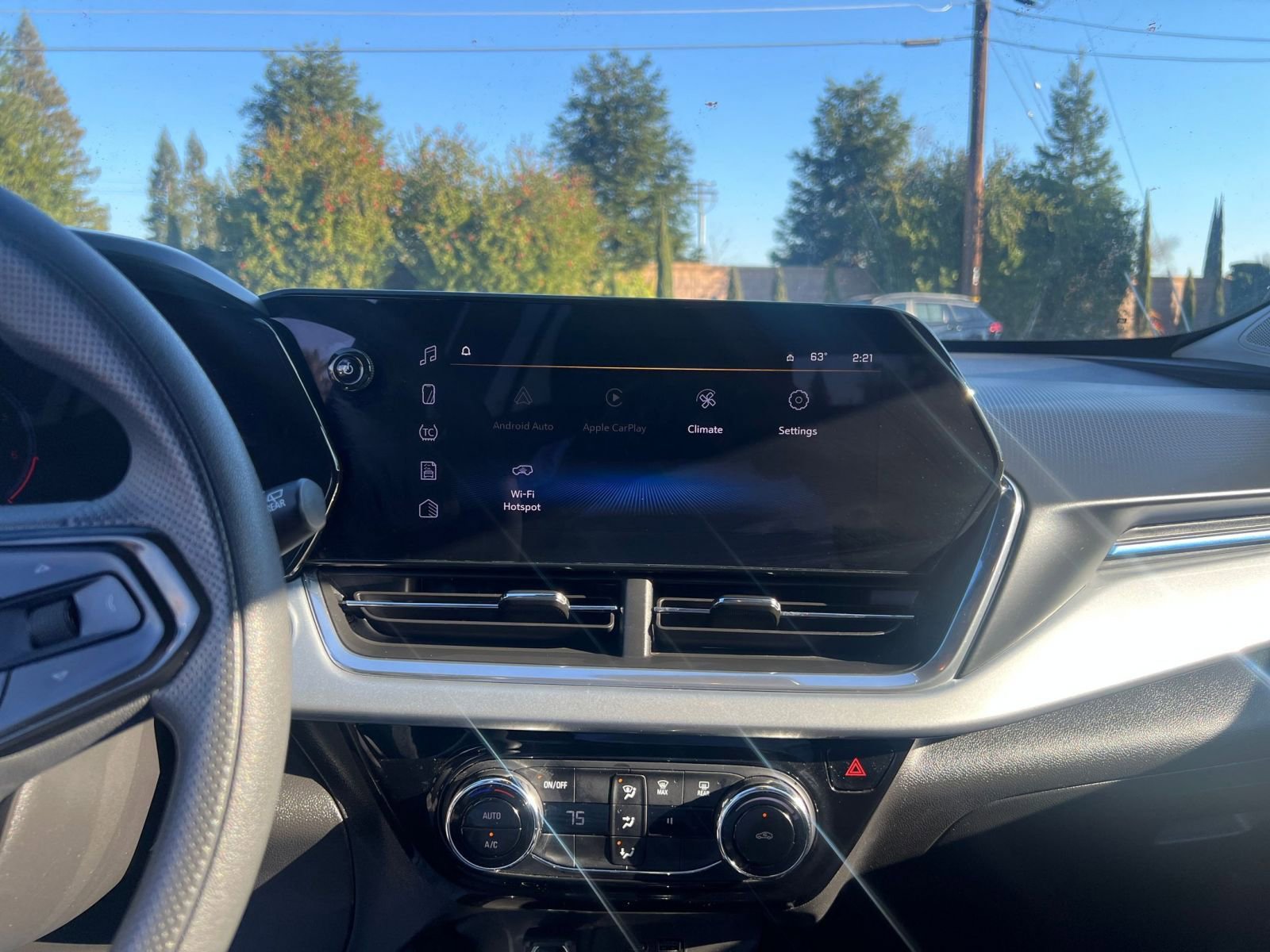 Thumbnail: 2025 Chevrolet Trax - 21