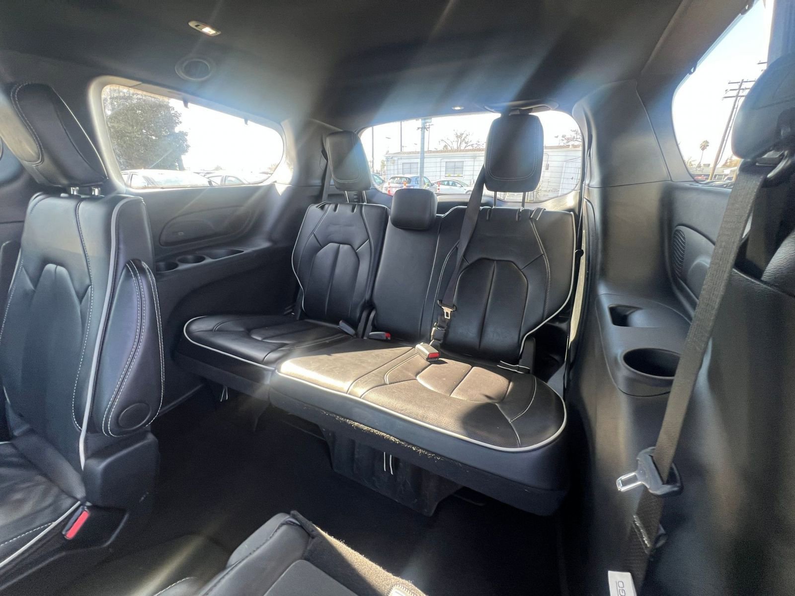 Thumbnail: 2025 Chrysler Pacifica - 25