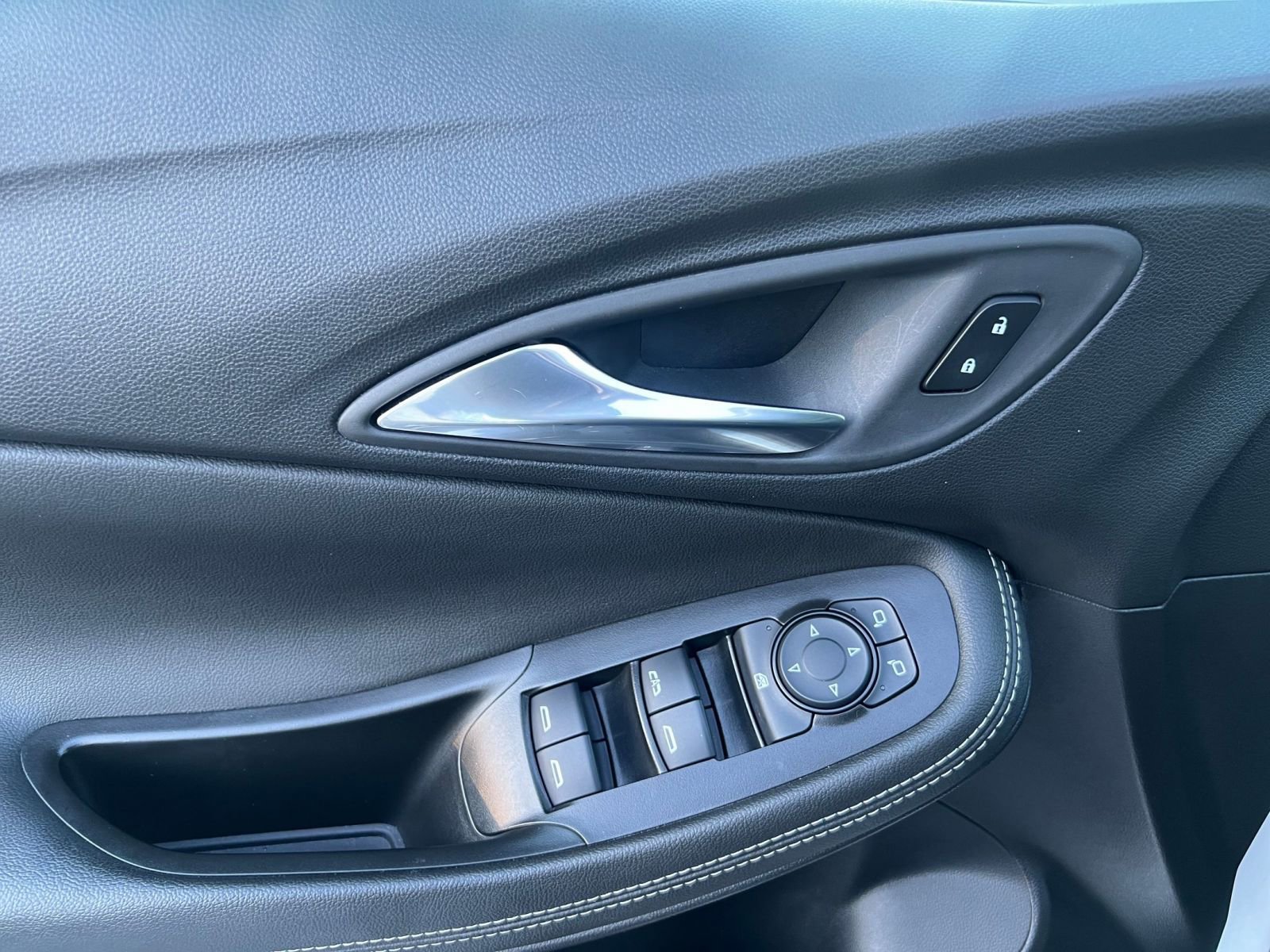 Thumbnail: 2025 Buick Encore GX - 20