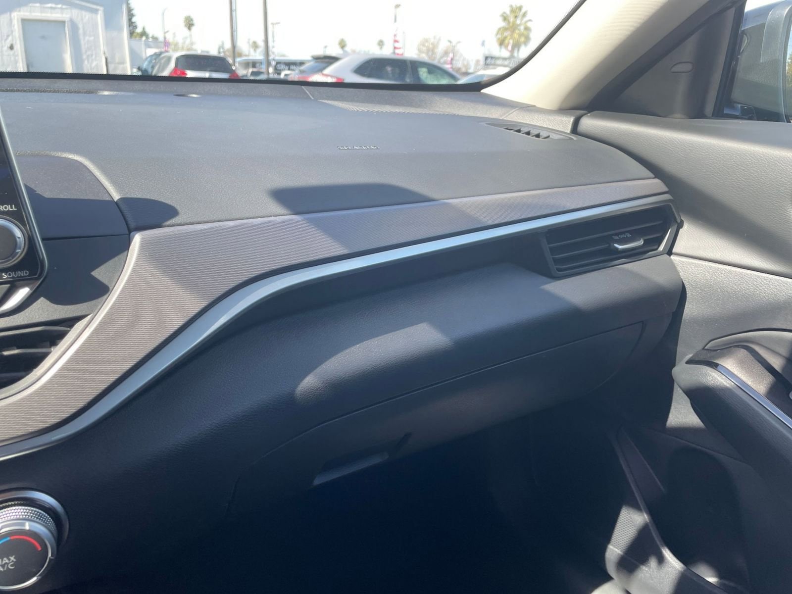 Thumbnail: 2025 Nissan Altima - 30