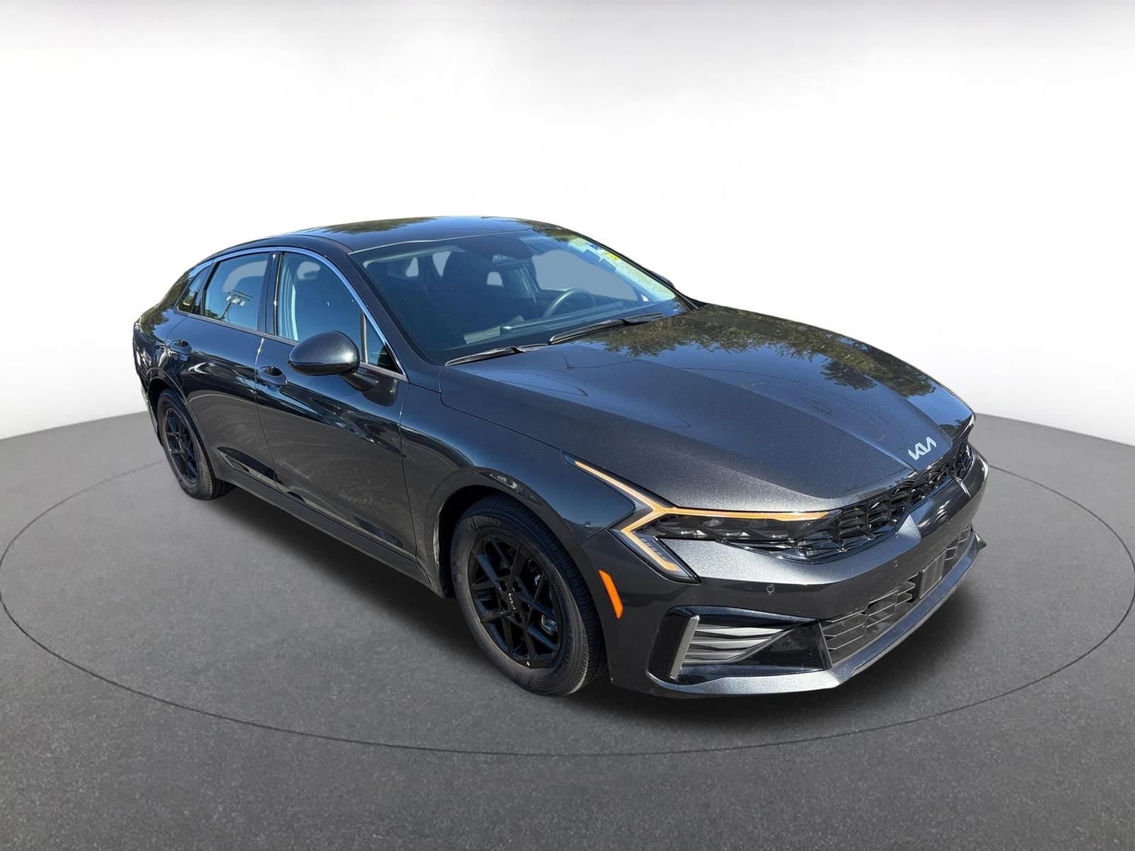 Thumbnail: 2025 Kia K5 - 1