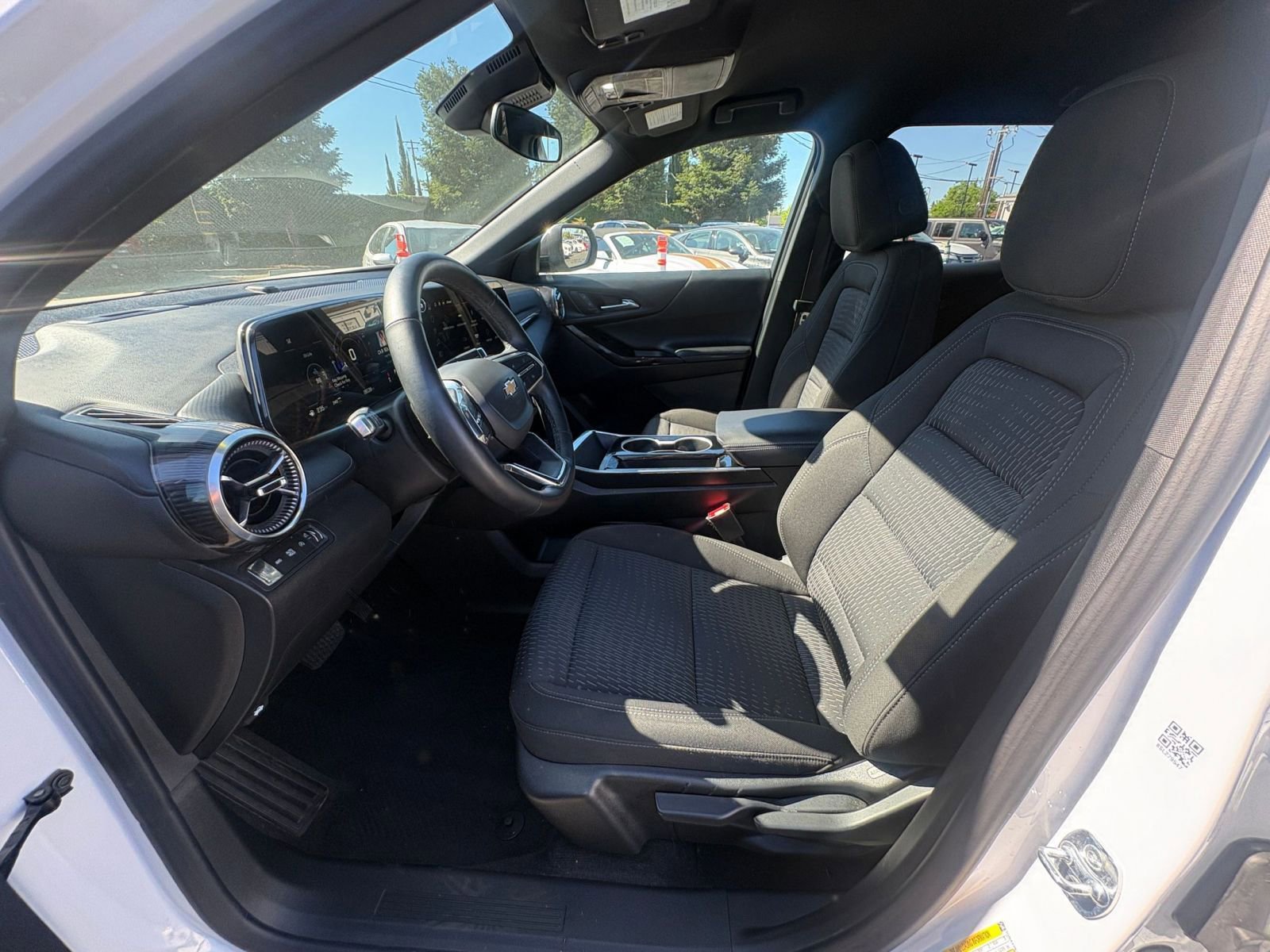 Thumbnail: 2025 Chevrolet Equinox - 28