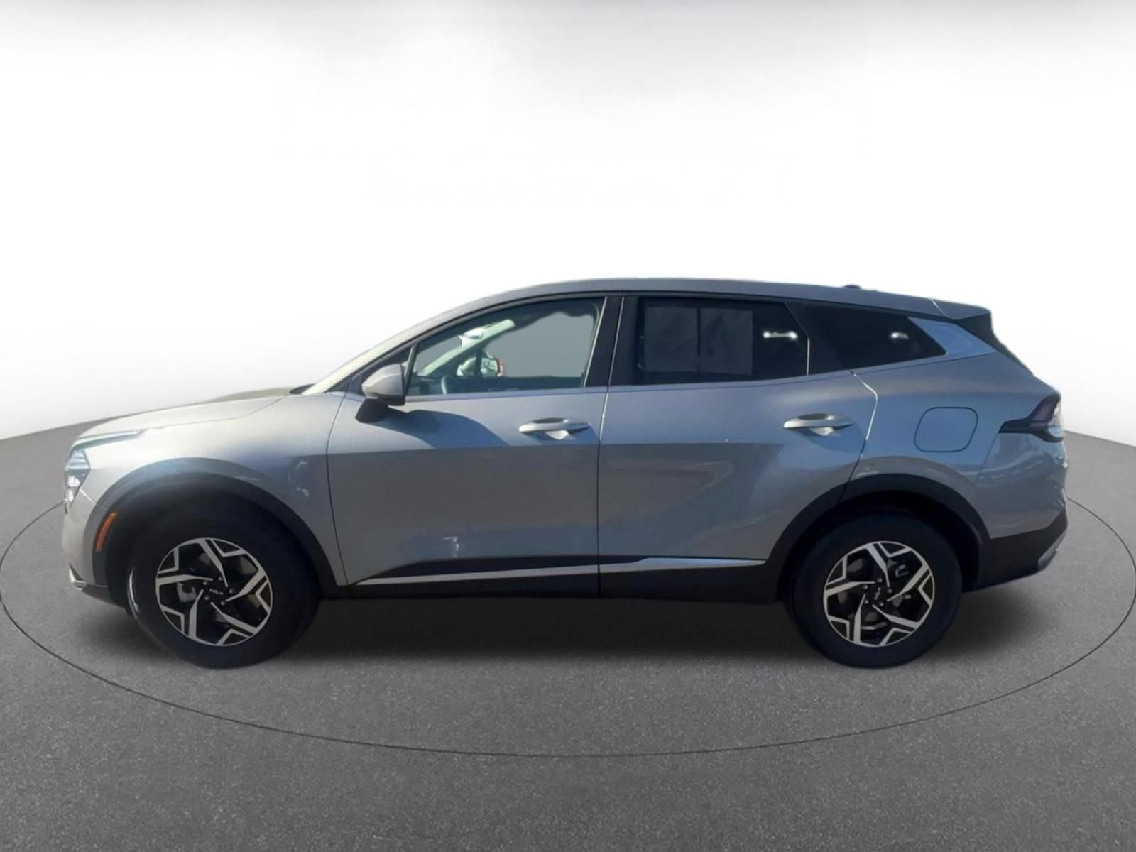 Thumbnail: 2025 Kia Sportage - 9