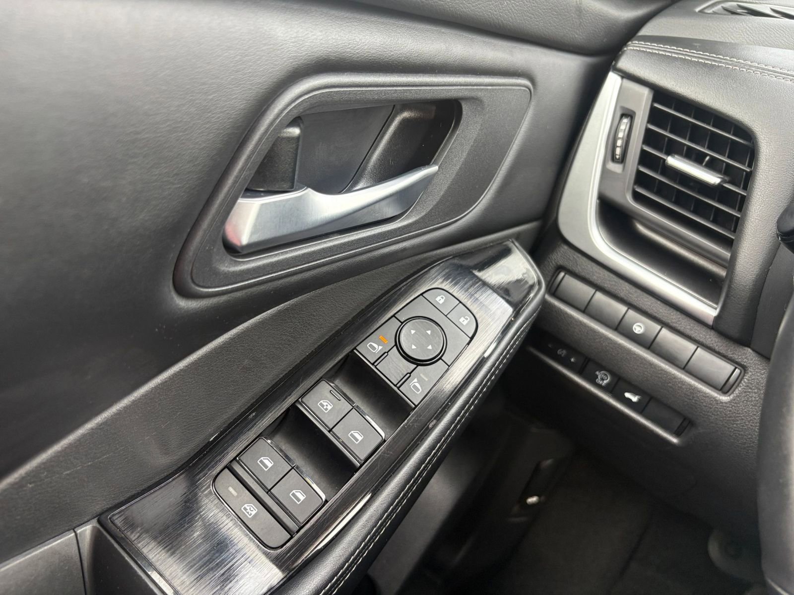 Thumbnail: 2025 Nissan Rogue - 18