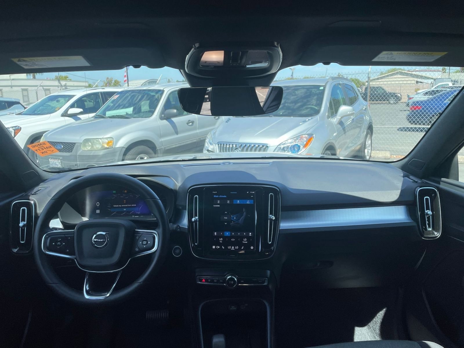 Thumbnail: 2024 Volvo XC40 - 29
