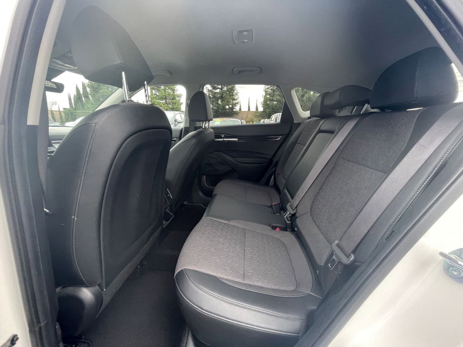 Thumbnail: 2025 Kia Seltos - 21