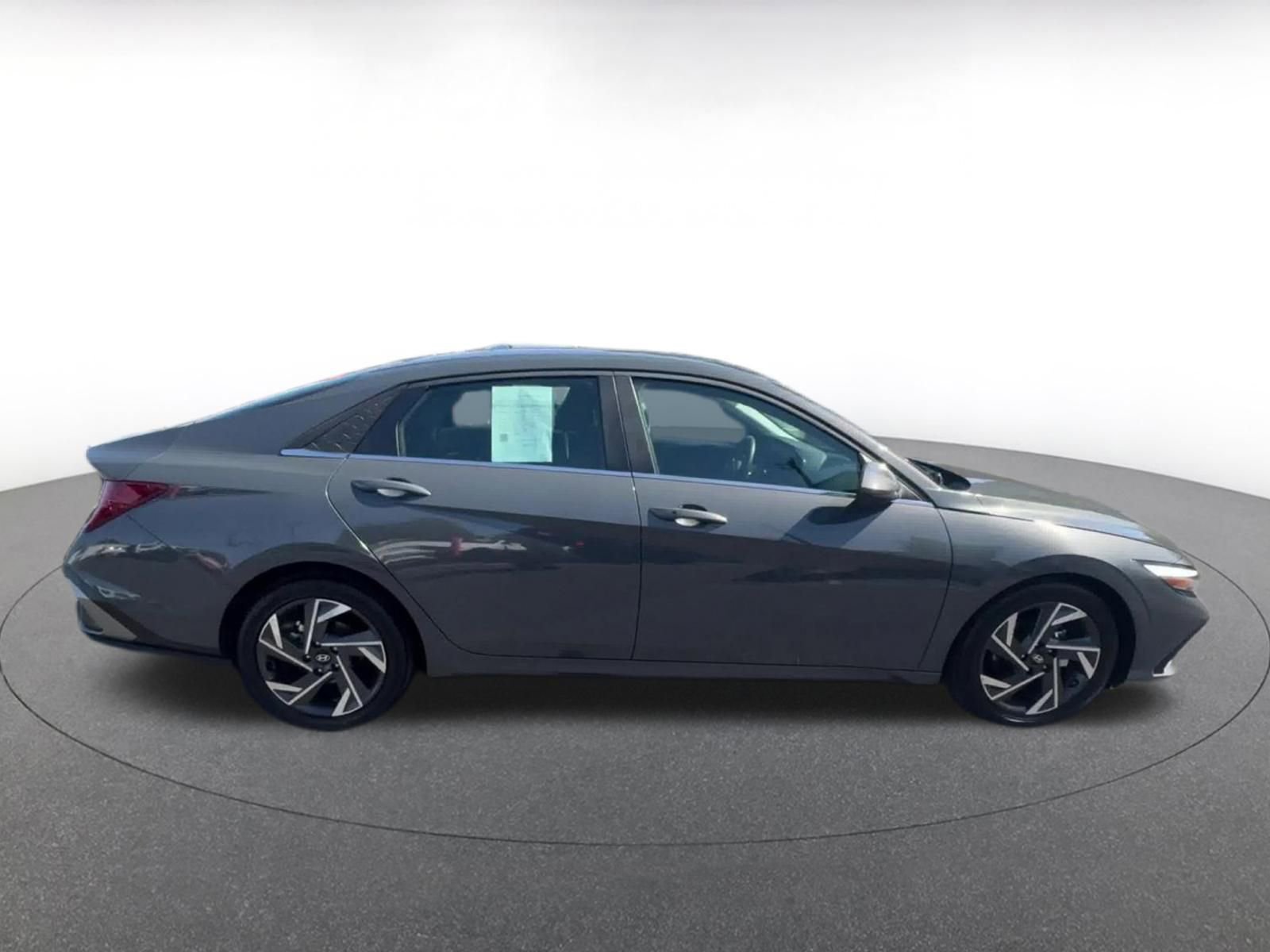 Thumbnail: 2025 Hyundai Elantra - 16