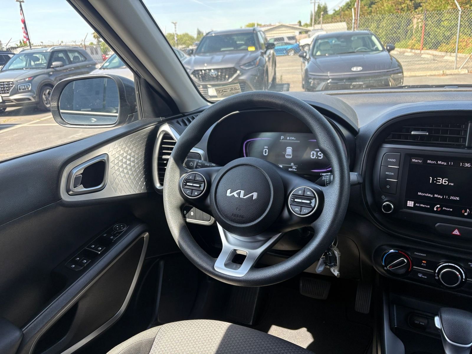 Thumbnail: 2025 Kia Soul - 32