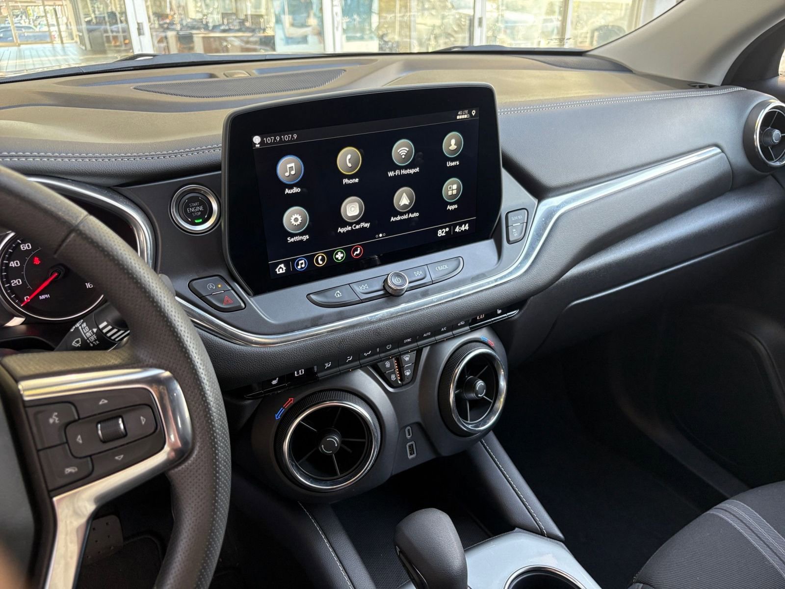 Thumbnail: 2025 Chevrolet Blazer - 18