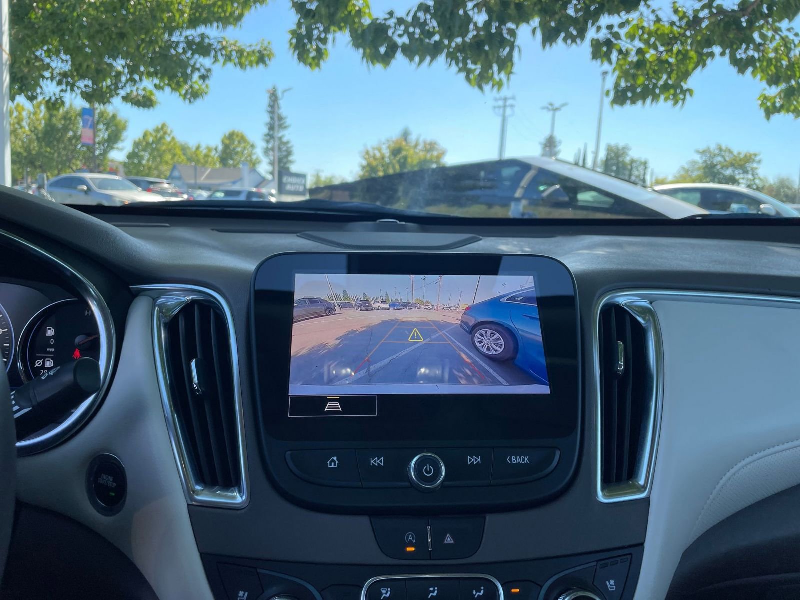 Thumbnail: 2024 Chevrolet Malibu - 17