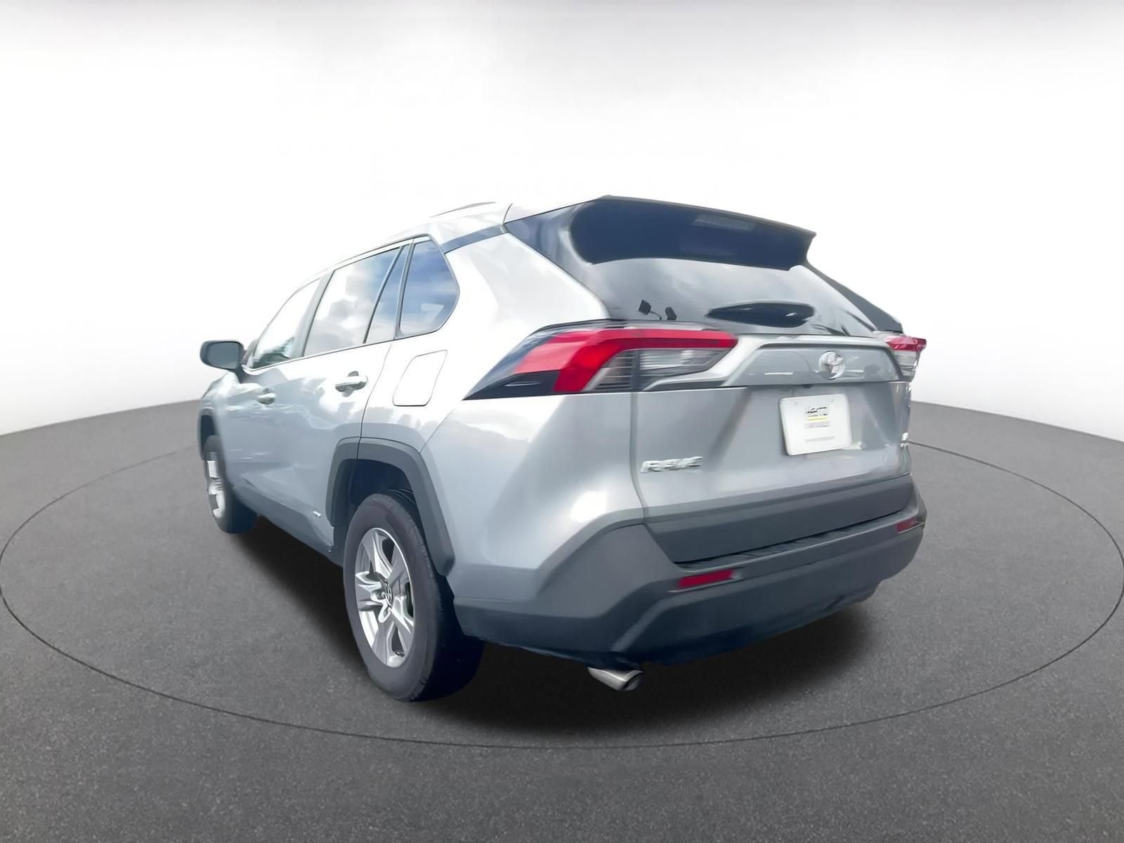 Thumbnail: 2025 Toyota RAV4 - 11