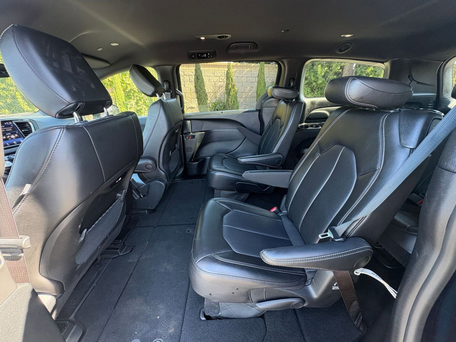 Thumbnail: 2025 Chrysler Pacifica - 28