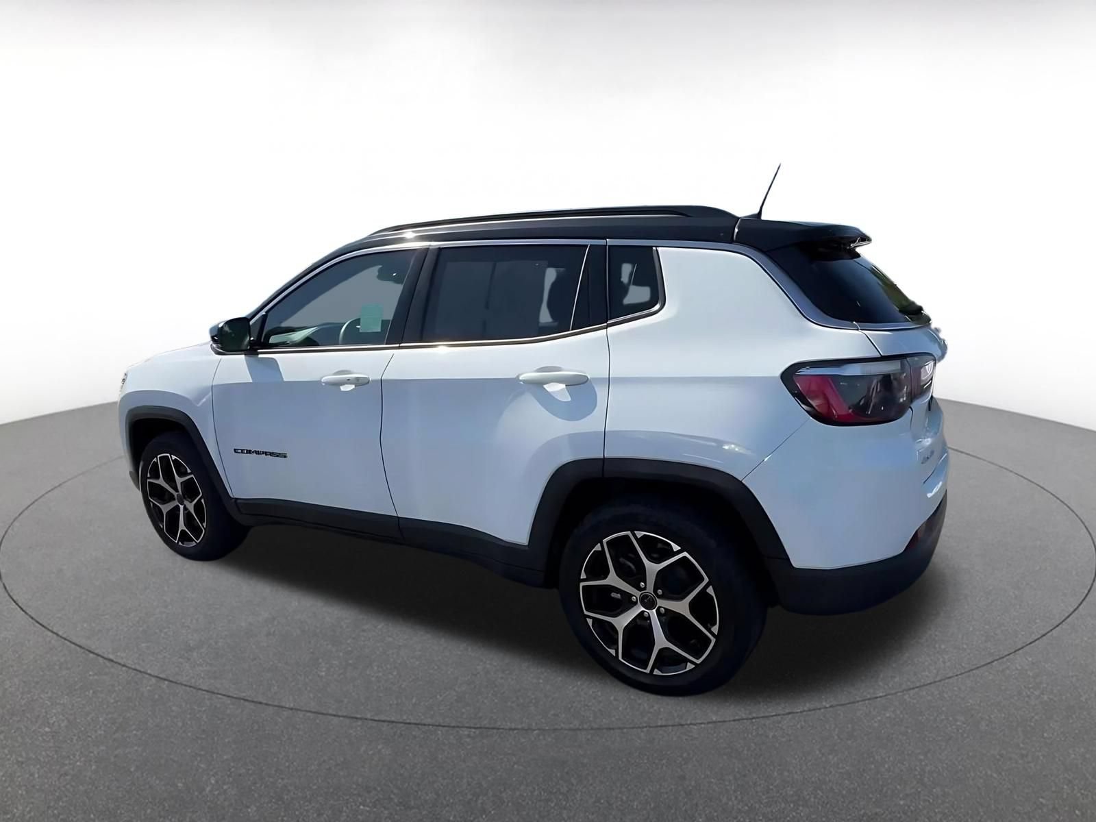 Thumbnail: 2025 Jeep Compass - 10