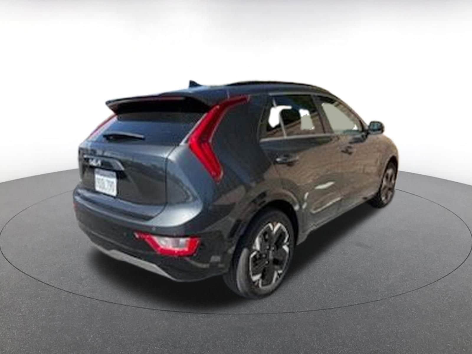 Thumbnail: 2023 Kia Niro - 4