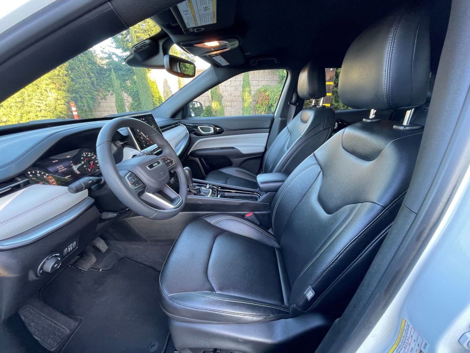 Thumbnail: 2025 Jeep Compass - 27