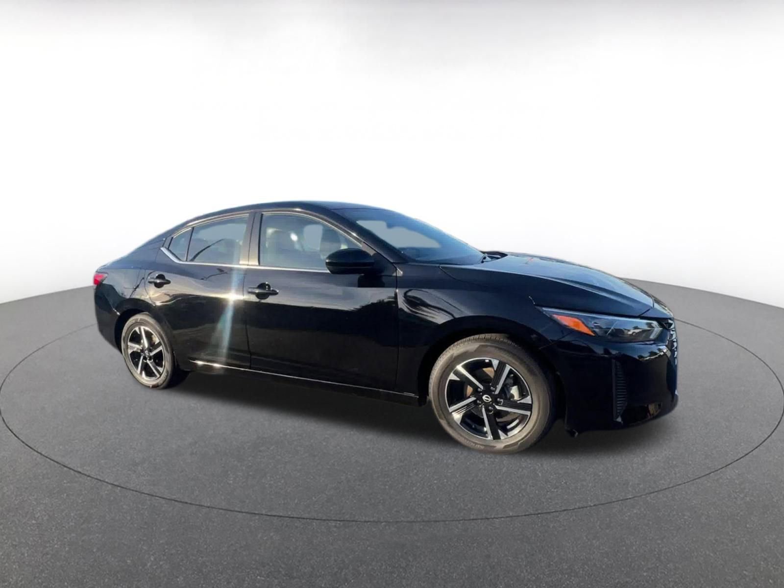 Thumbnail: 2025 Nissan Sentra - 2