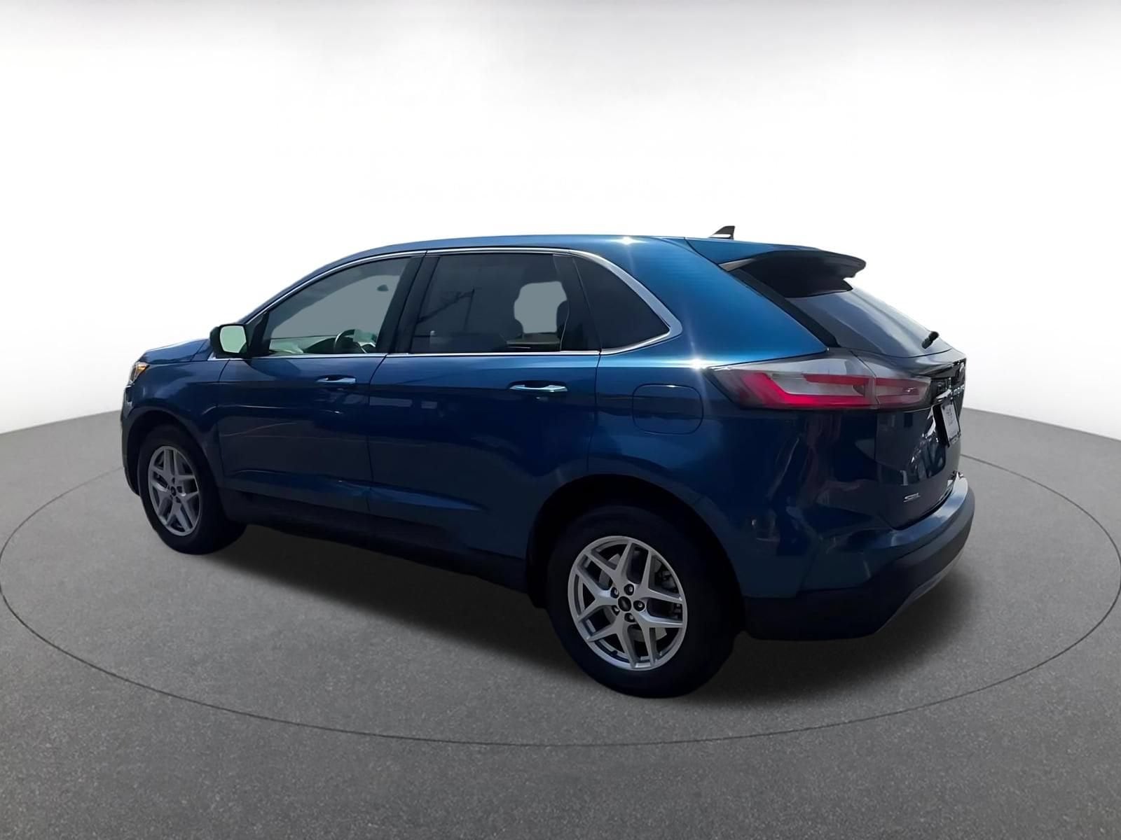 Thumbnail: 2024 Ford Edge - 10