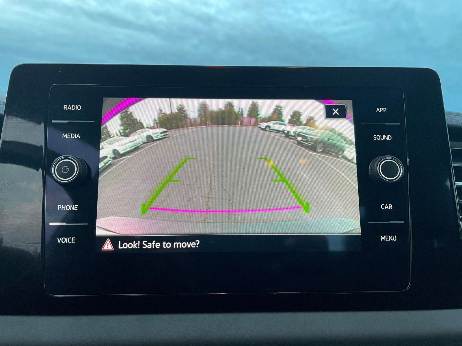 Thumbnail: 2025 Volkswagen Jetta - 17