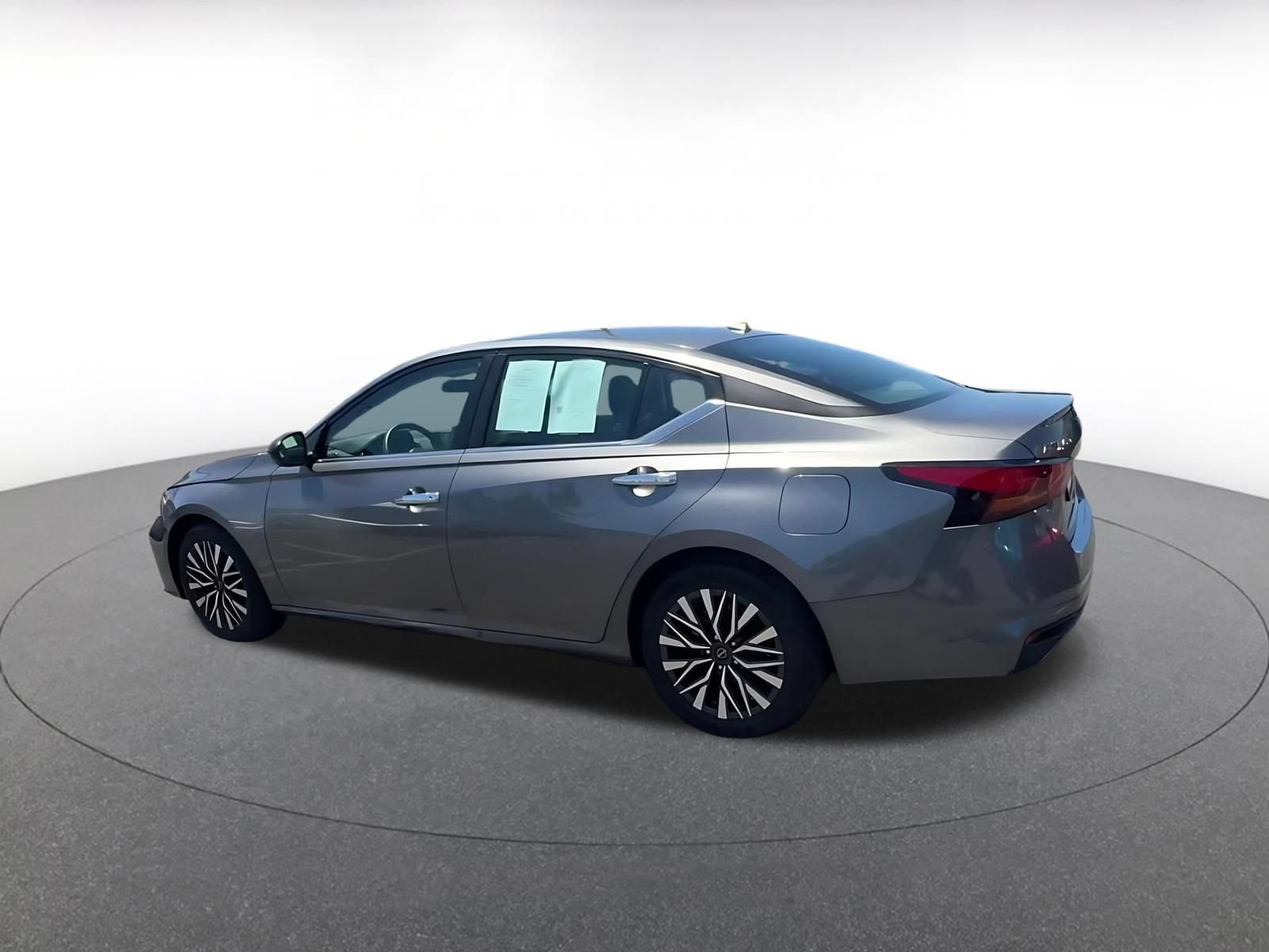 Thumbnail: 2025 Nissan Altima - 10