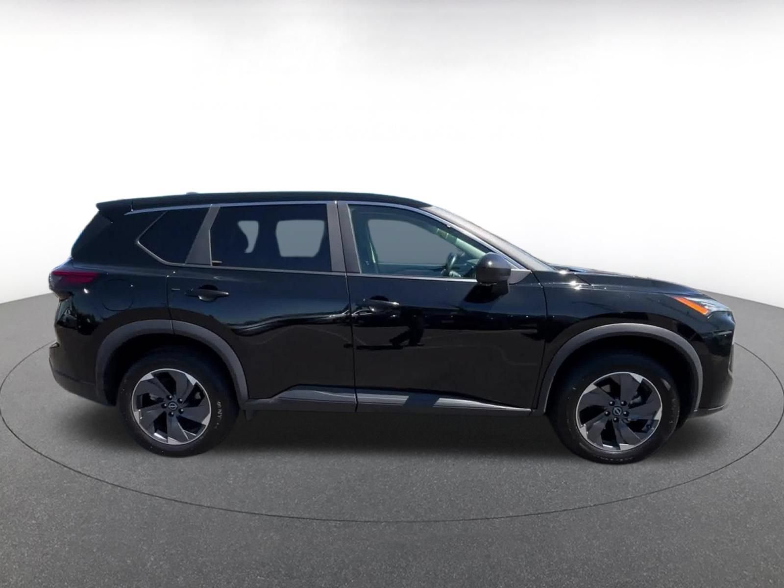 Thumbnail: 2025 Nissan Rogue - 13